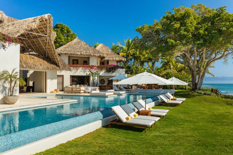 Family villa in Ranchos Estates, Punta Mita