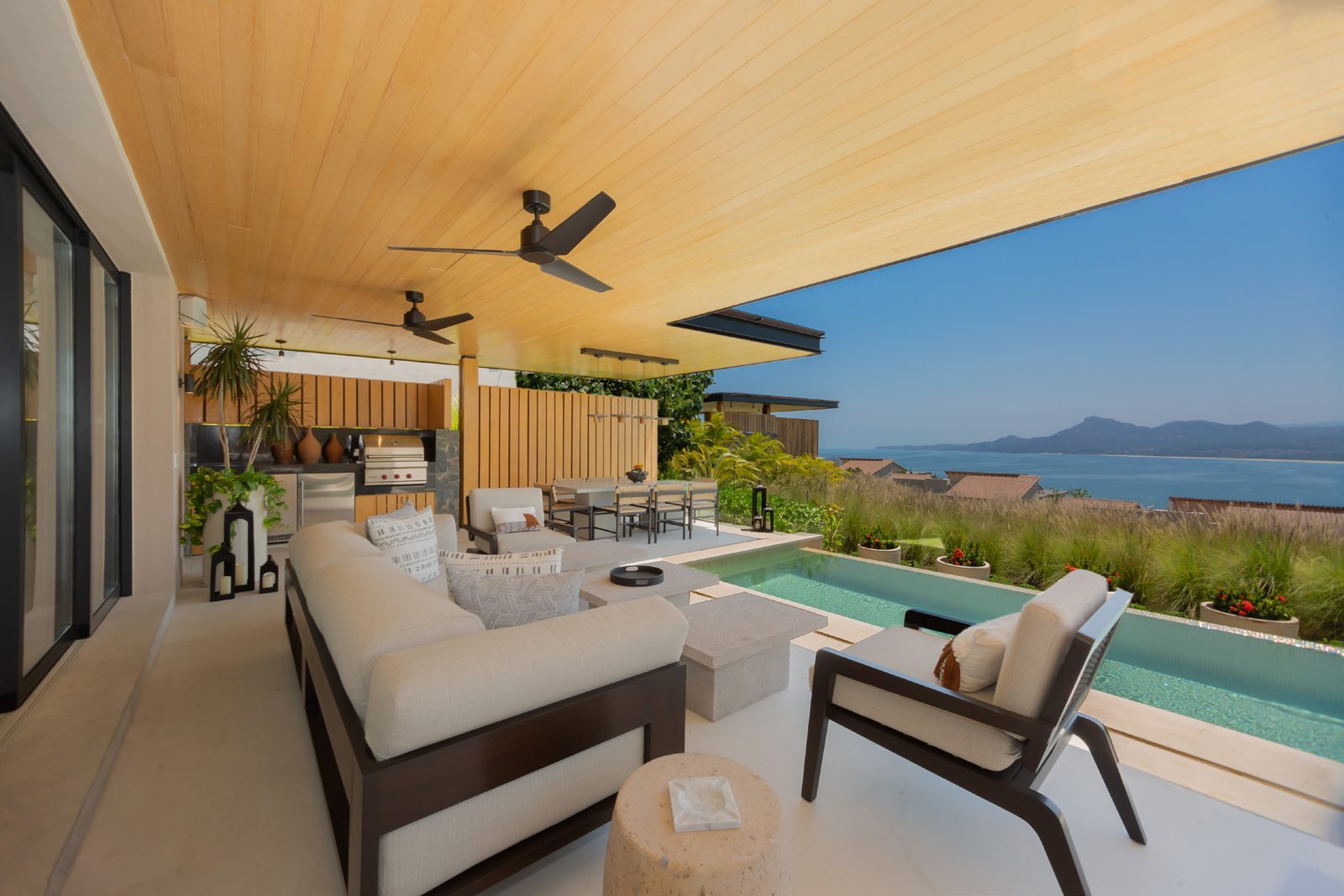 Terrace with outdoor kitchen and lounge